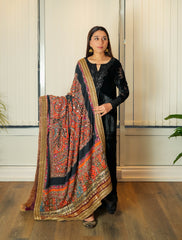 Zardi Signature Chaadar