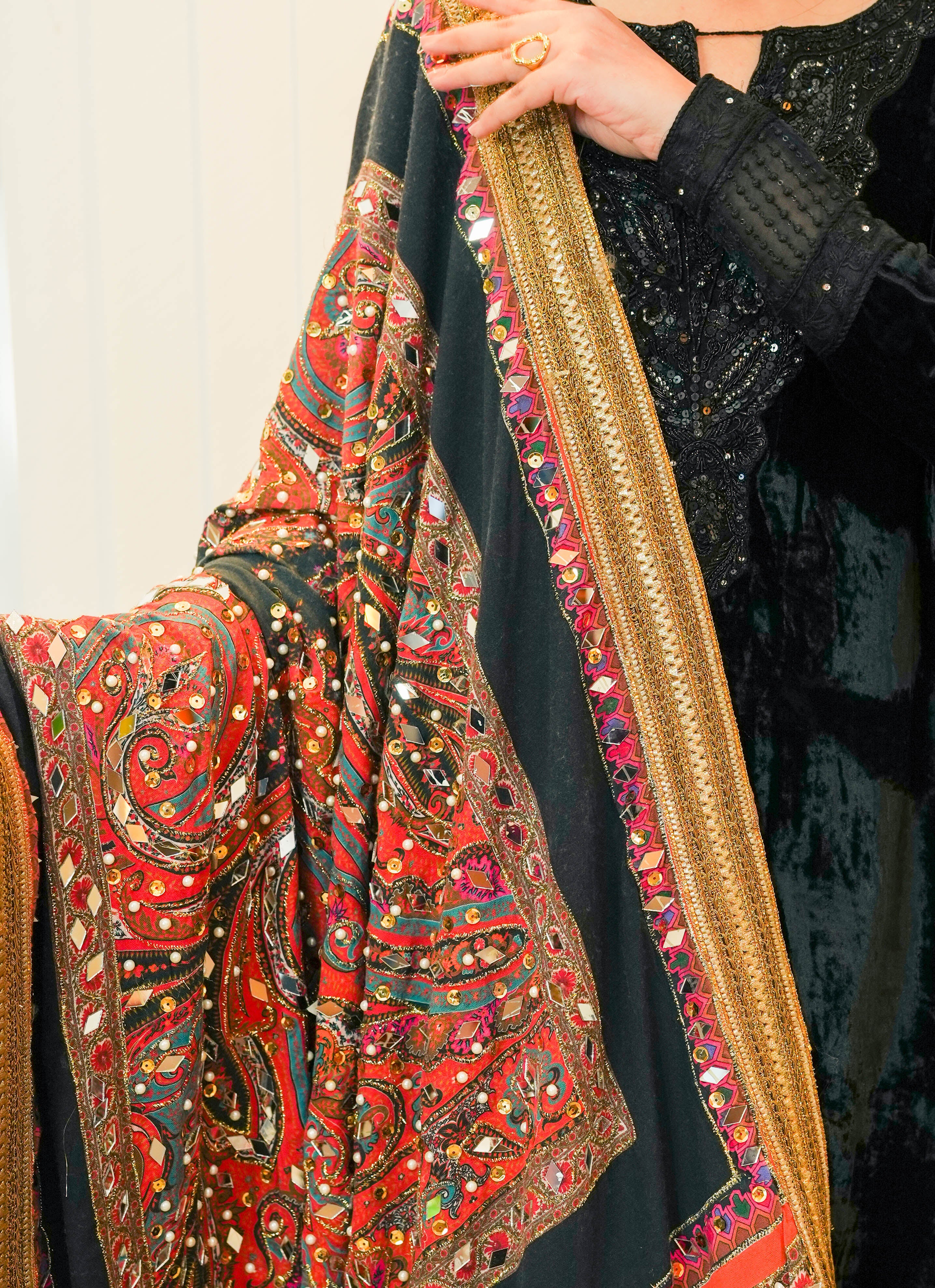 Zardi Signature Chaadar